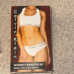 Calvin Klein White Women's Bralette Set